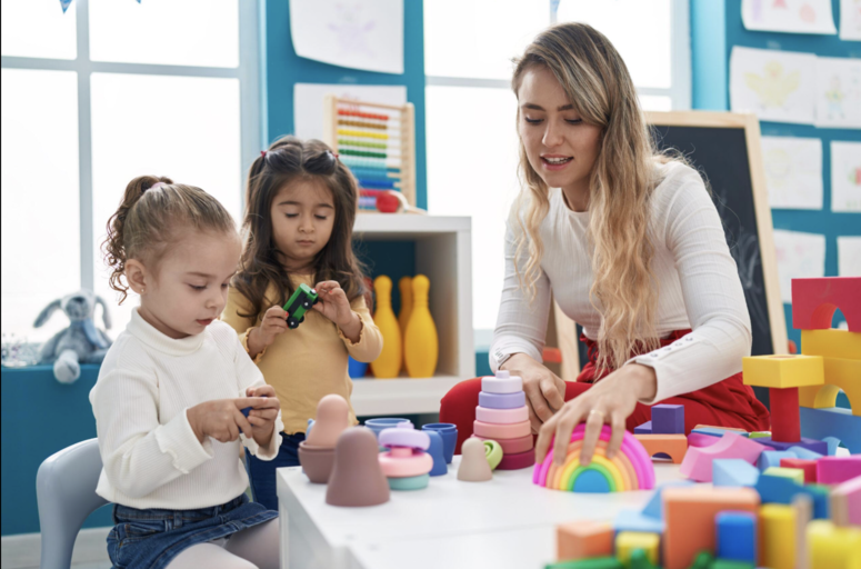 EDUCATORE PER L’INFANZIA: APPROCCI METODOLOGICI